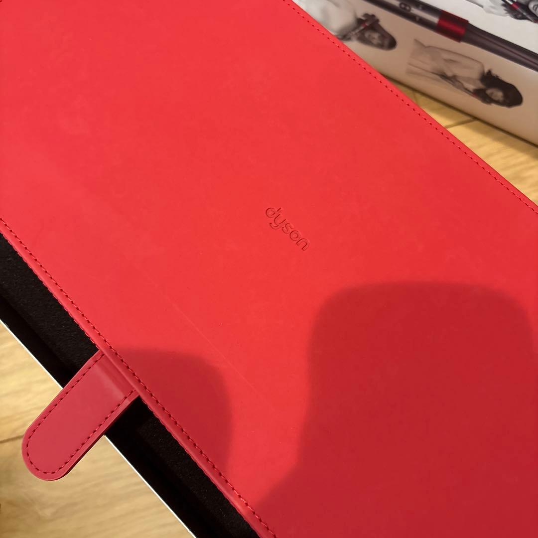 【動作確認済・美品】ダイソンドライヤー　RED