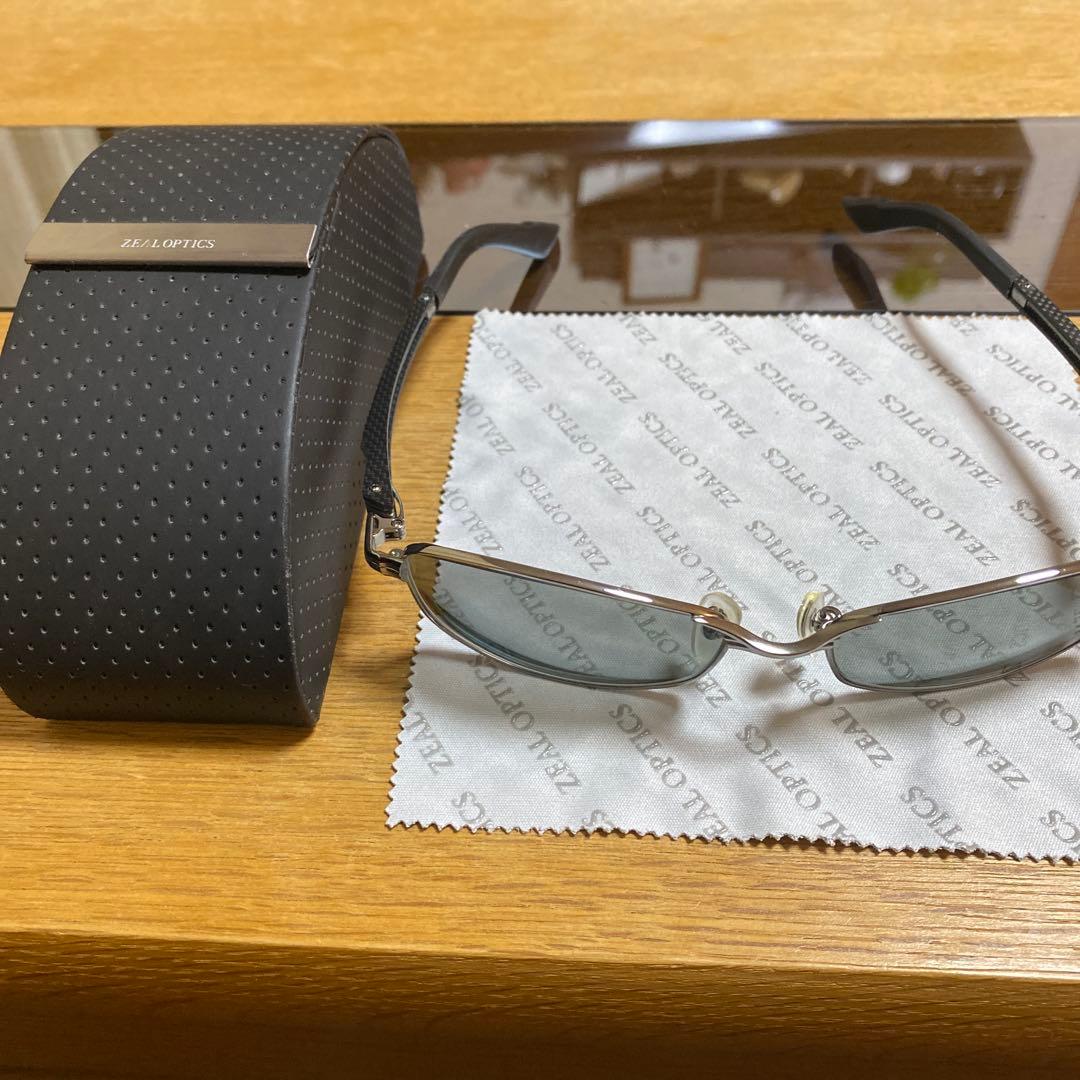 ZEAL OPTICS サングラス グレー レンズ