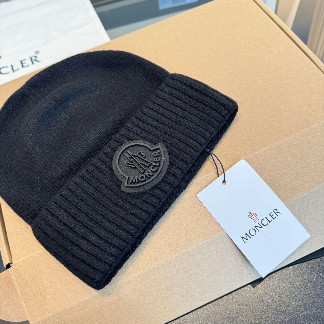 MONCLER ロゴ ニットキャップ ブラック
