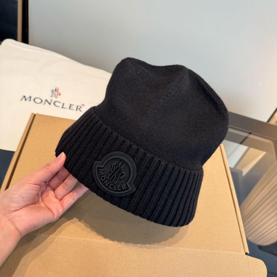 MONCLER ロゴ ニットキャップ ブラック