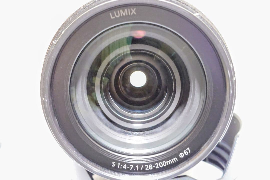 LUMIX S 28-200ｍｍ F4-7.1 MACRO O.I.S