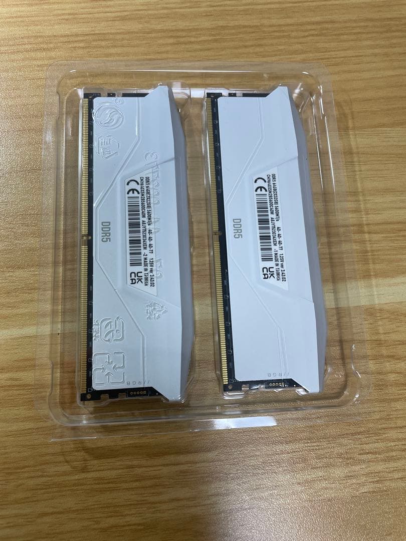 メモリー CORSAIR DDR5-5600MHz 64GB