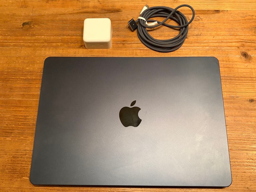 MacBook本体 Apple MacBook Air M2 16GB 512GB BT84%