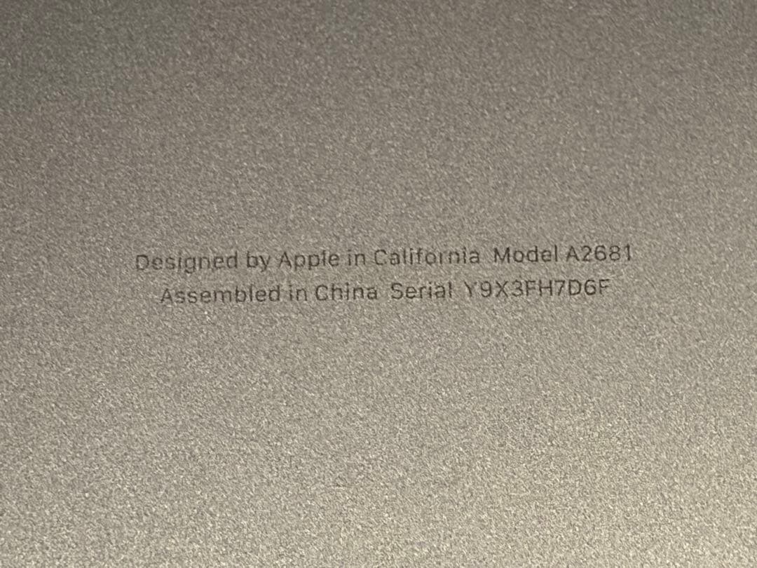 MacBook本体 Apple MacBook Air M2 16GB 512GB BT84%