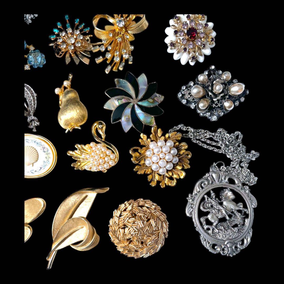 ☆2025年&2026年福袋☆ブラック&ゴールド系☆20点アクセサリーセット