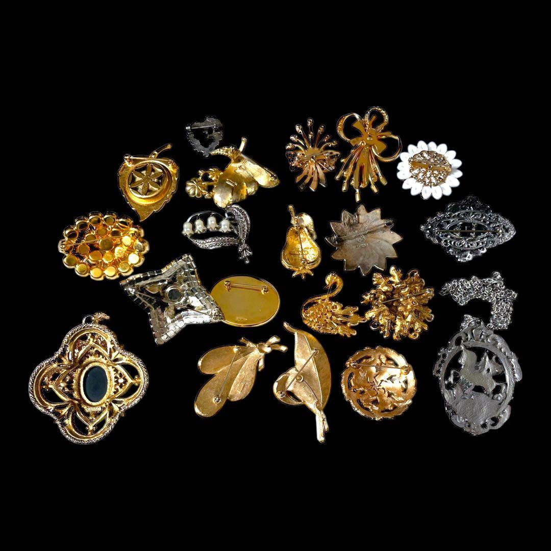 ☆2025年&2026年福袋☆ブラック&ゴールド系☆20点アクセサリーセット