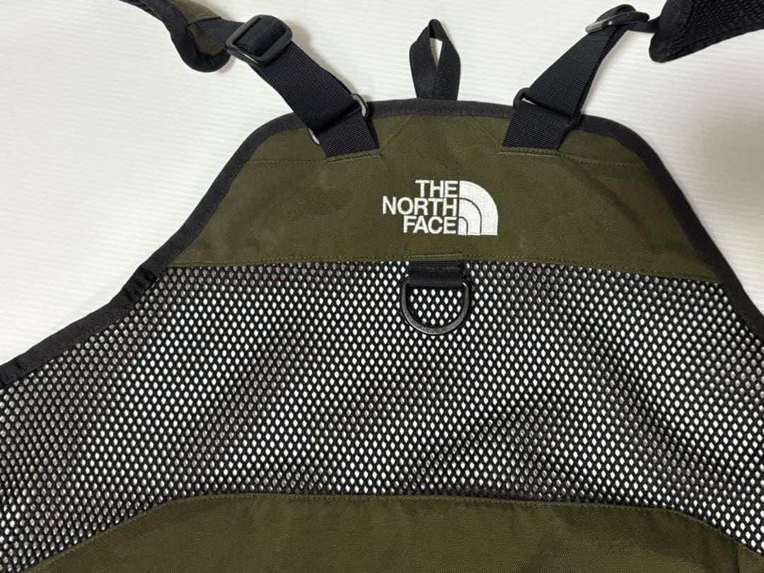 希少なLサイズ！【ほぼ未使用】ノースフェイス ギアメッシュベスト ニュートープ