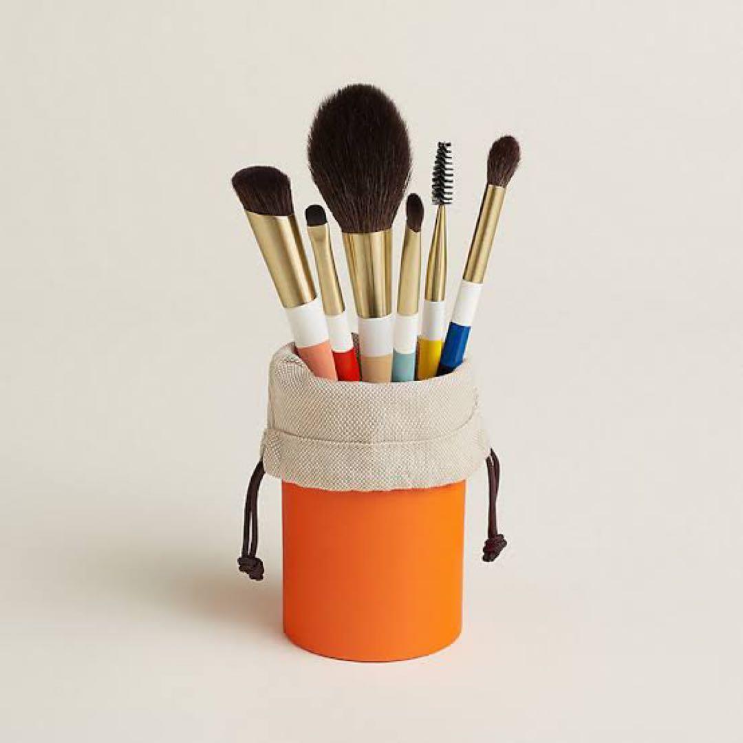 新品未開封✨HERMES限定品トラベルメイクブラシセット