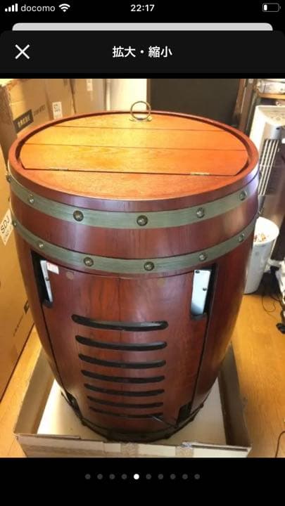 アンティークな樽型デザインのワインクーラーです。