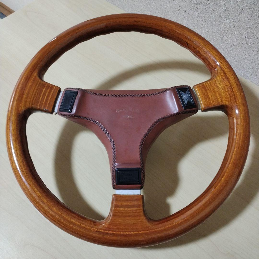 イタルボランテ ニヴォーラ ウッドステアリング 36パイ 中古品