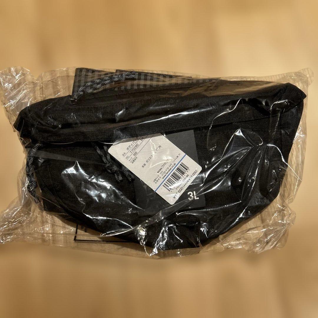 タイムセール！新品　ファミリア ニューエラ　コラボ　ボディバッグ