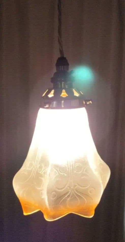 ※Q太郎さま専用※イギリス製　古いガラスランプシェード１点