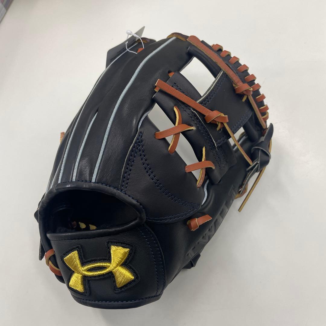 Under Armour 硬式グローブ 内野手用