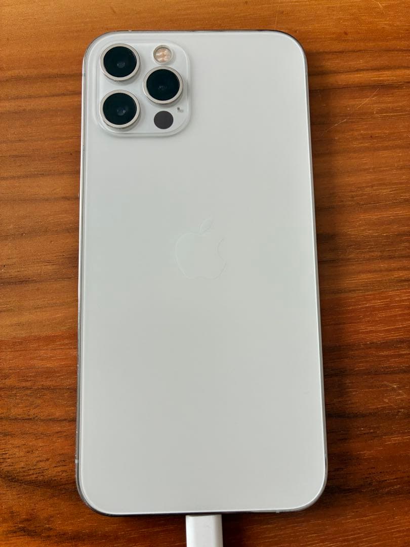 Apple iPhone 12 PRO ホワイト本体