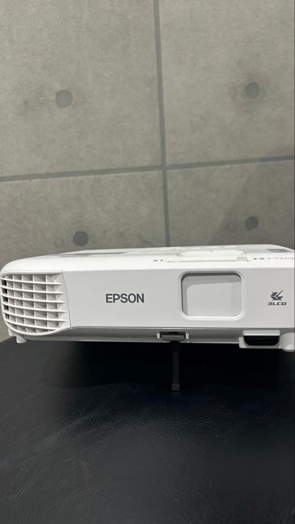 EPSON EB-S05 プロジェクター本体・付属品