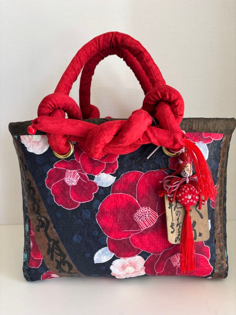 椿和風一閑張りバック中