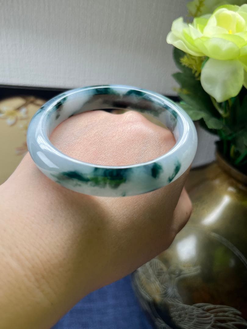 高級品❣️天然A貨翡翠　トロトロ、浮かぶ藍花柄付き氷種翡翠バングル　鑑定書付き