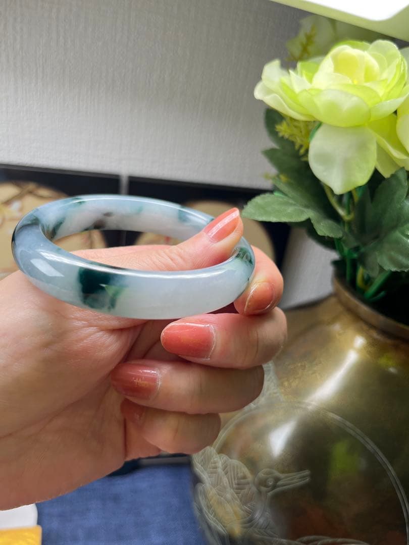 高級品❣️天然A貨翡翠　トロトロ、浮かぶ藍花柄付き氷種翡翠バングル　鑑定書付き