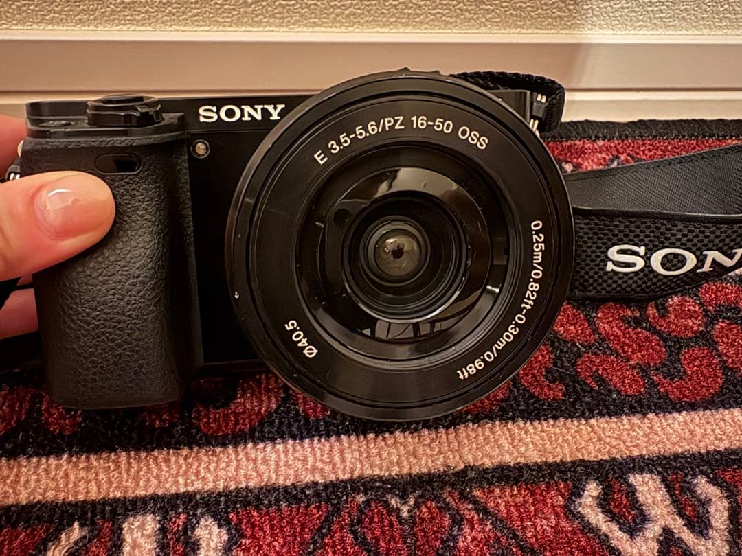 SONY α6000 ミラーレス一眼 E 16-50mm 一部破損あり