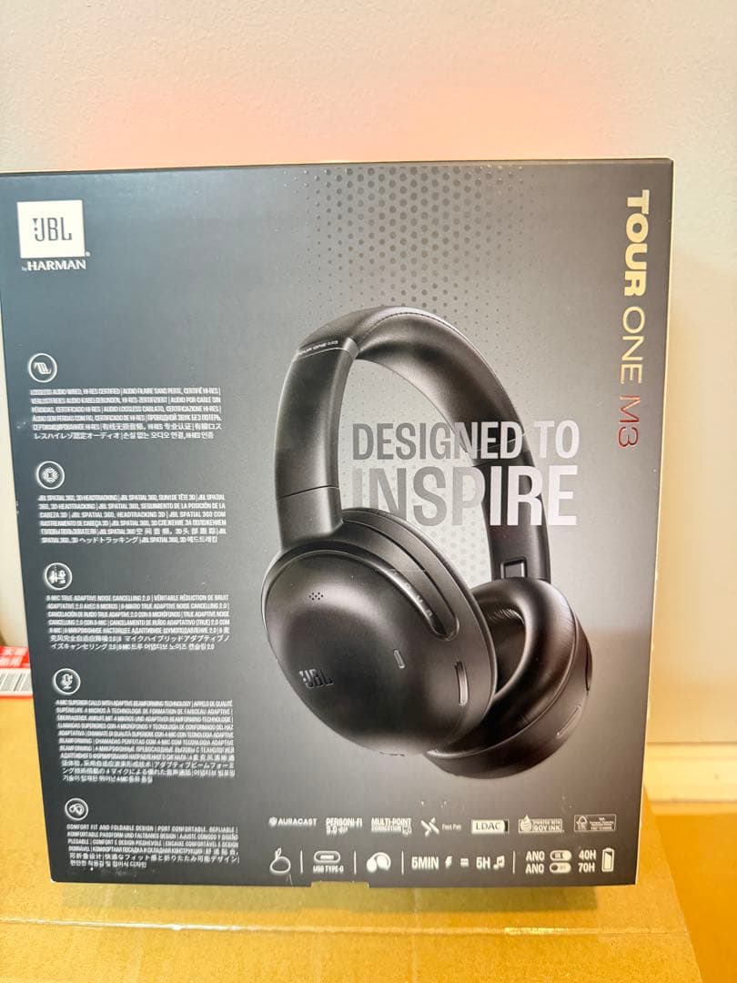 JBL TOUR ONE M3 ハイブリッドノイズキャンセリング（