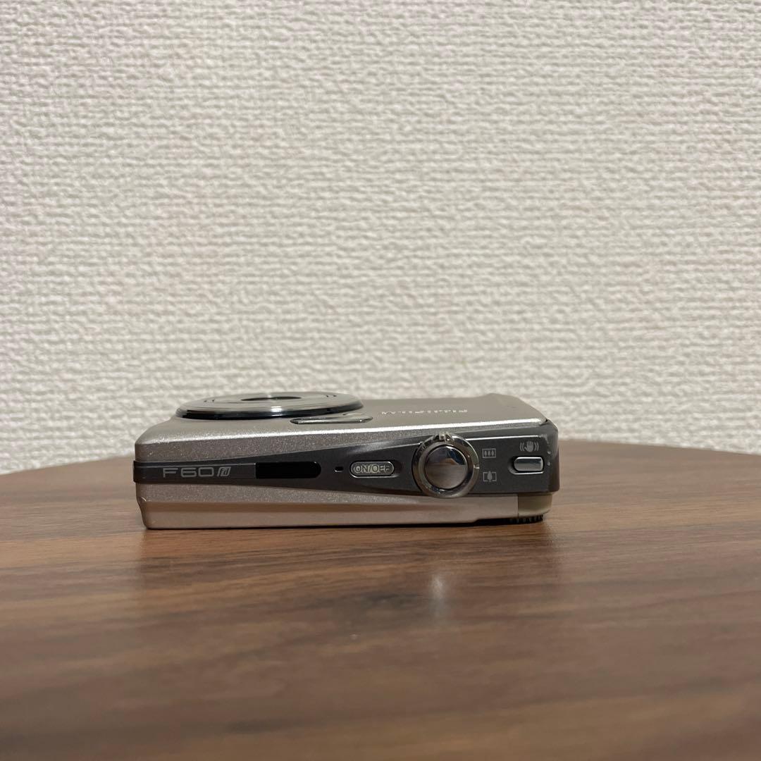 【オールドコンデジ】 FUJIFILM FinePix F60fd