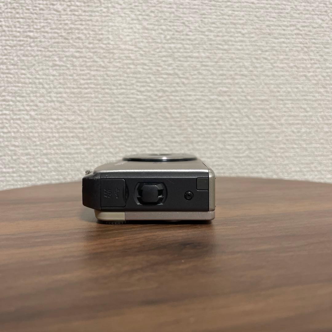 【オールドコンデジ】 FUJIFILM FinePix F60fd