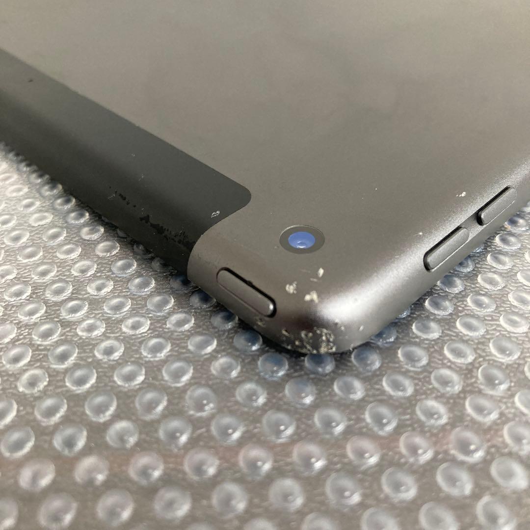 588【早い者勝ち】iPad8 第8世代 32GB SIMフリー☆