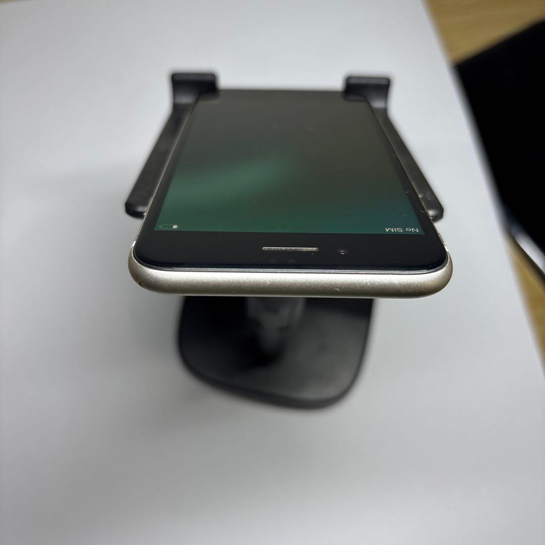 【シムフリー】iPhone SE3 第3世代 64GBスターライト 本体