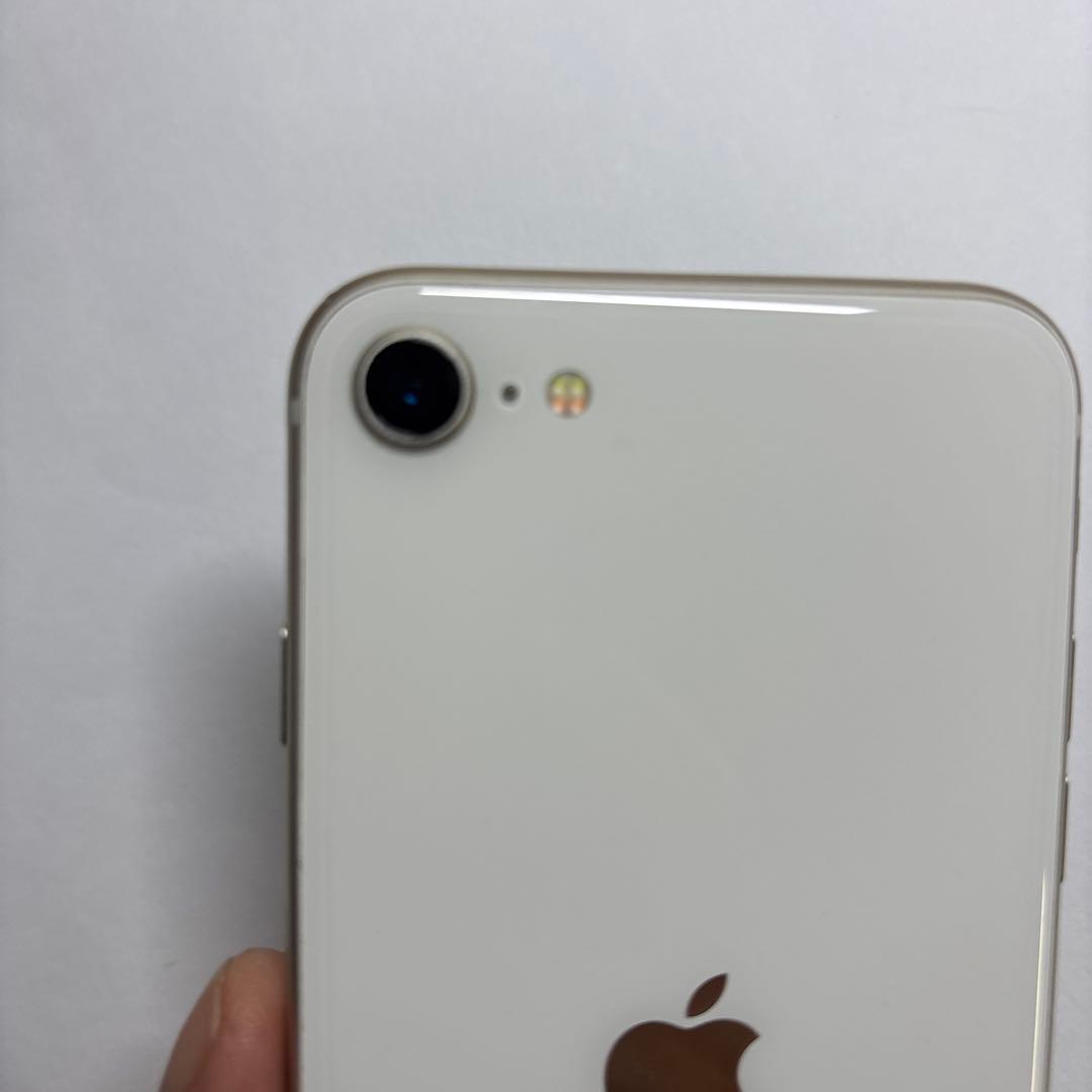 【シムフリー】iPhone SE3 第3世代 64GBスターライト 本体