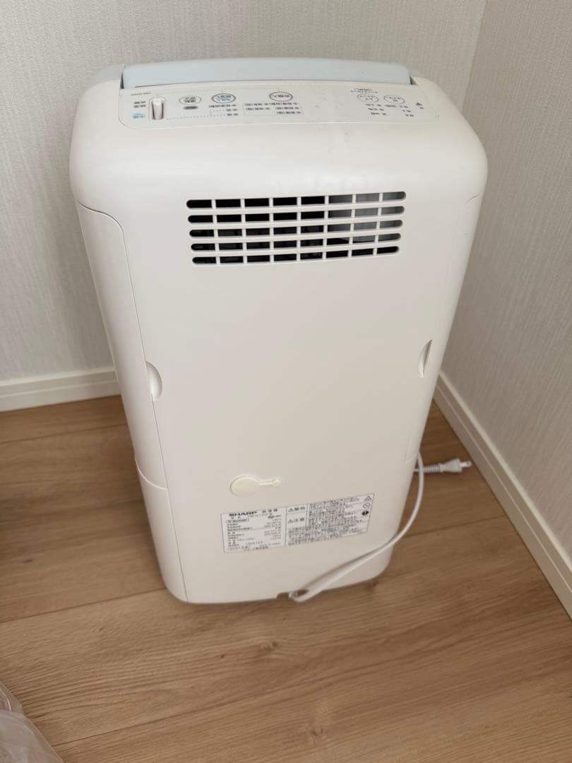 SHARP 除湿機 CM-N100 ホワイト
