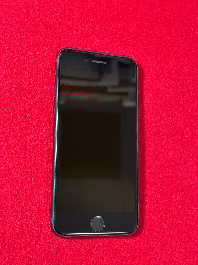 【1329】iPhone SE3第3世代ミッドナイト 128GB simフリー