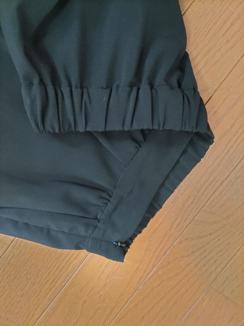 ミズイロインド、ワイドパンツ