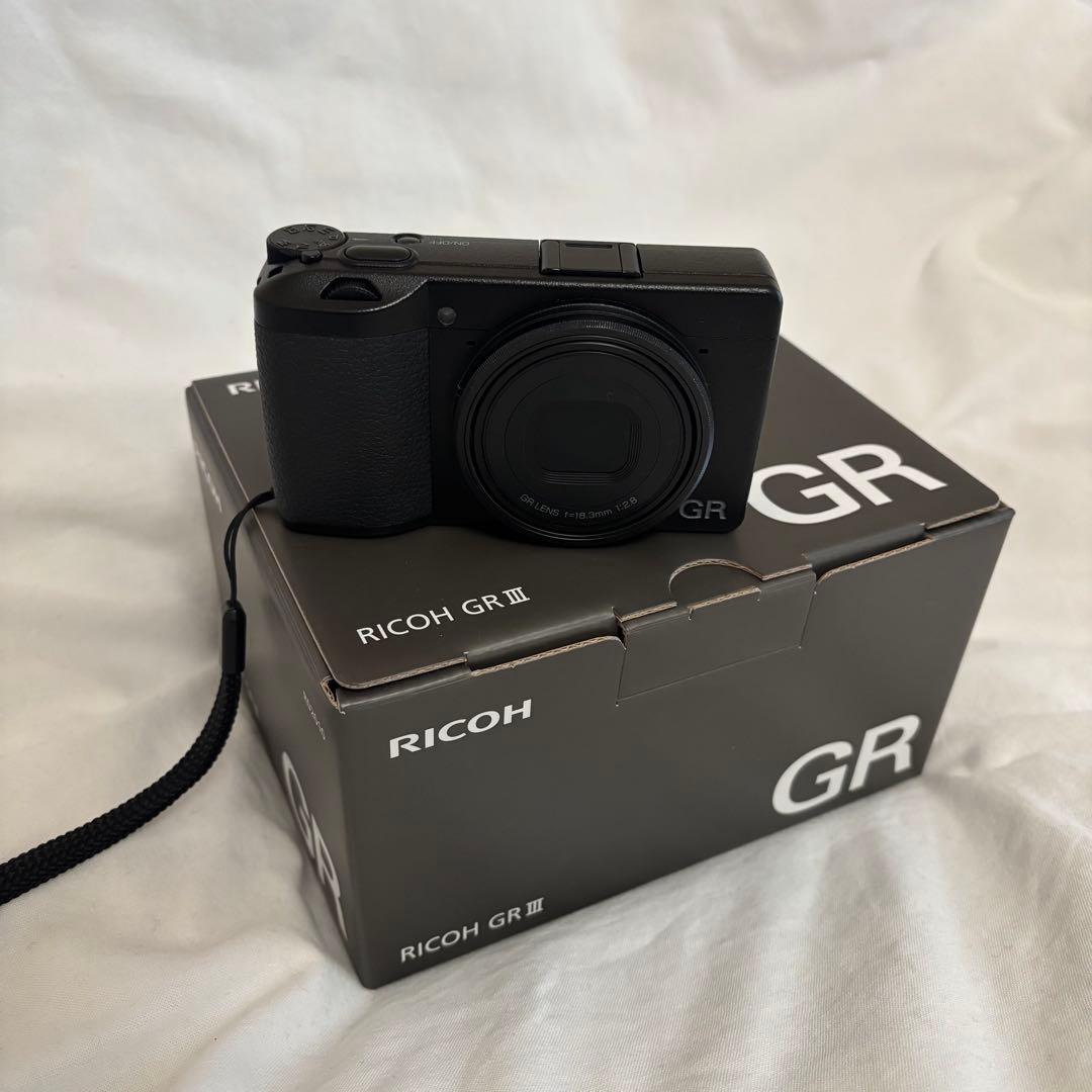 RICOH GR III コンパクトデジタルカメラ　美品