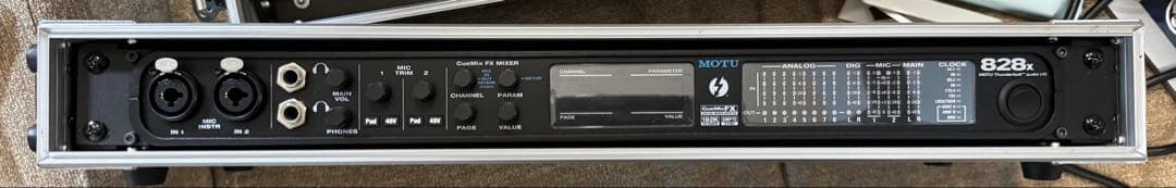 MOTU 828x Thunderbolt/USBオーディオインターフェイス