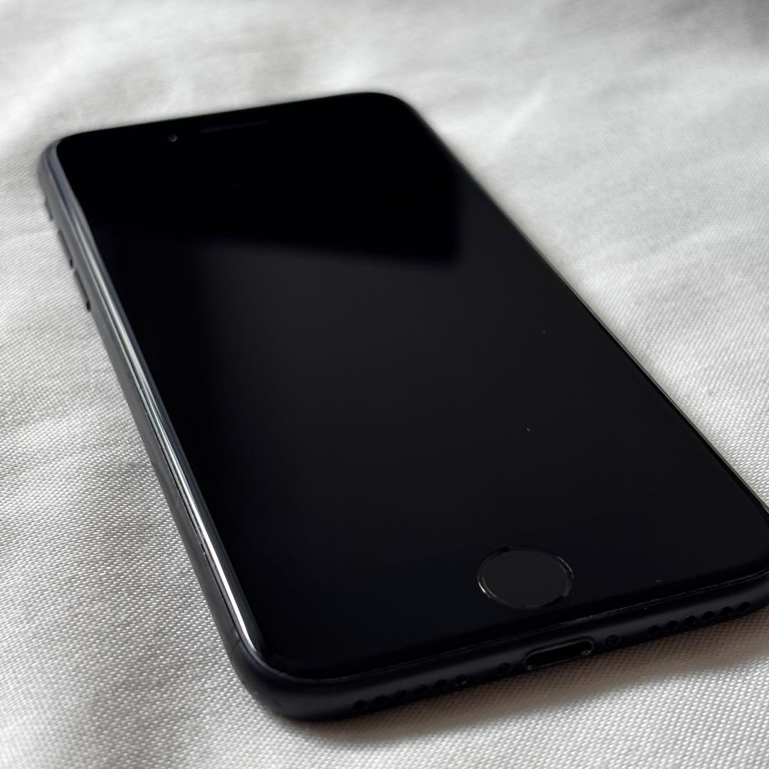 US版 iPhone 7 ブラック 128GB SIMフリー 箱+付属品付き