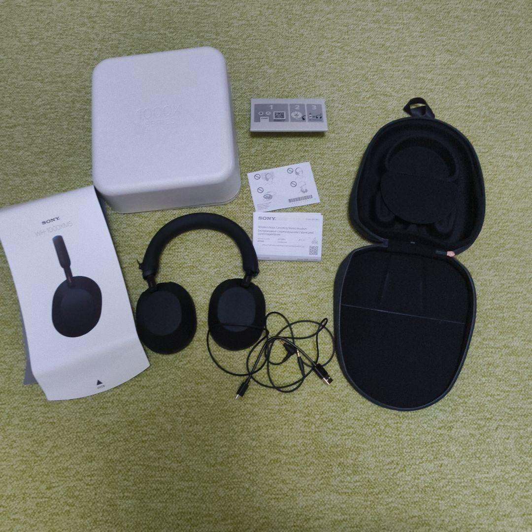 美品　ソニー　SONY ワイヤレスヘッドホン　WH-1000XM5（カバー付き）