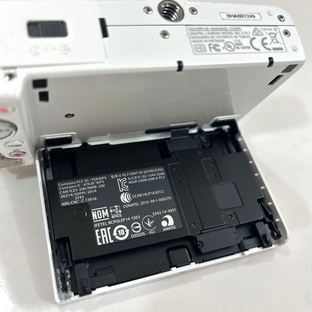 OLYMPUS PEN ホワイト ミラーレス　一眼　オリンパス　ジャンク