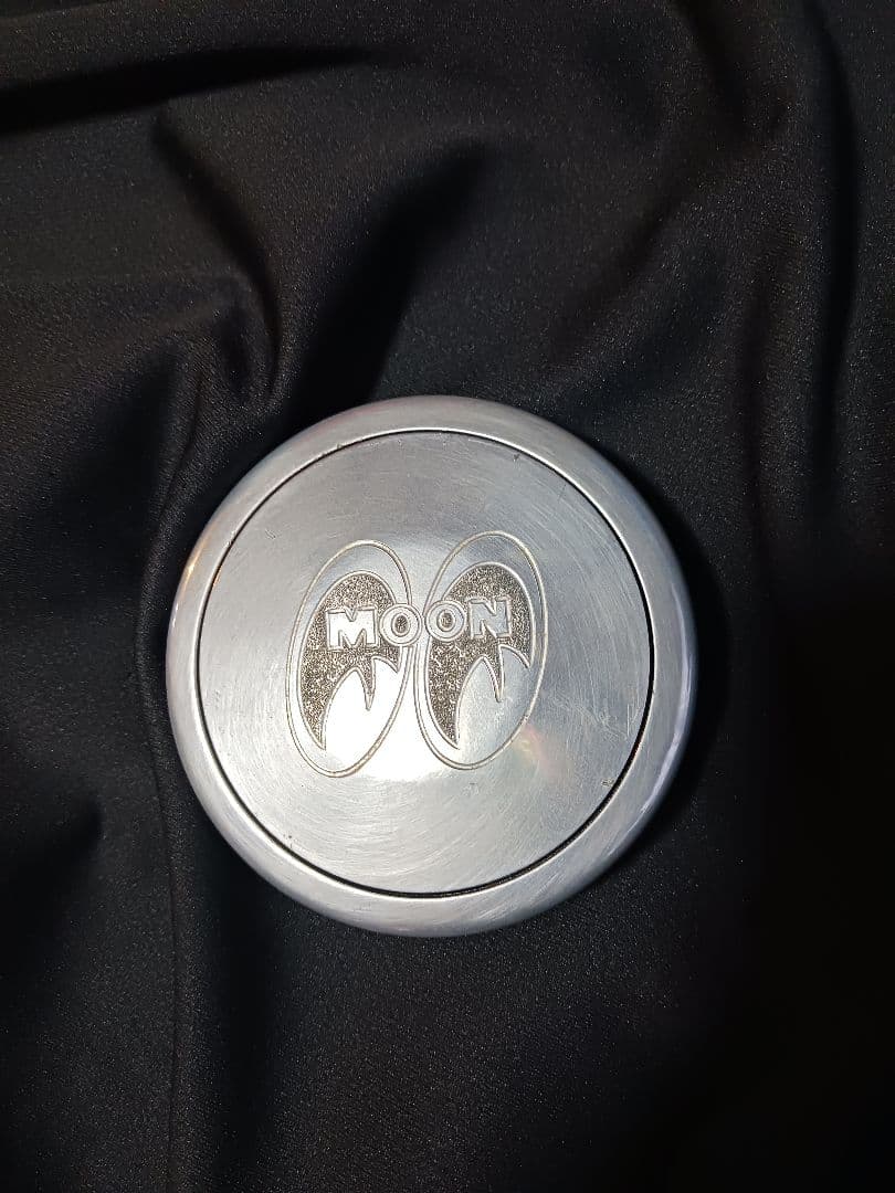 ムーンアイズ製　レカラ　ホーンボタン　MOON