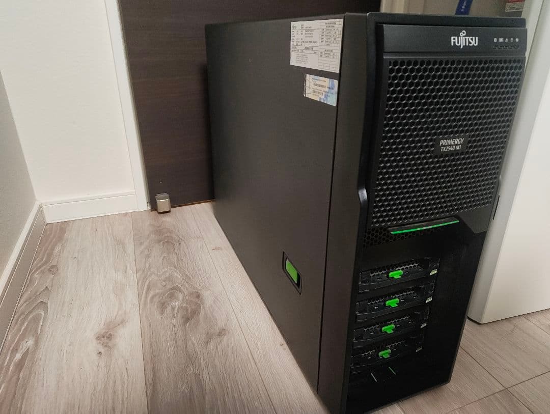 Xeon E5-2470 v2 20コア40スレッド 192GB 【引取限定】