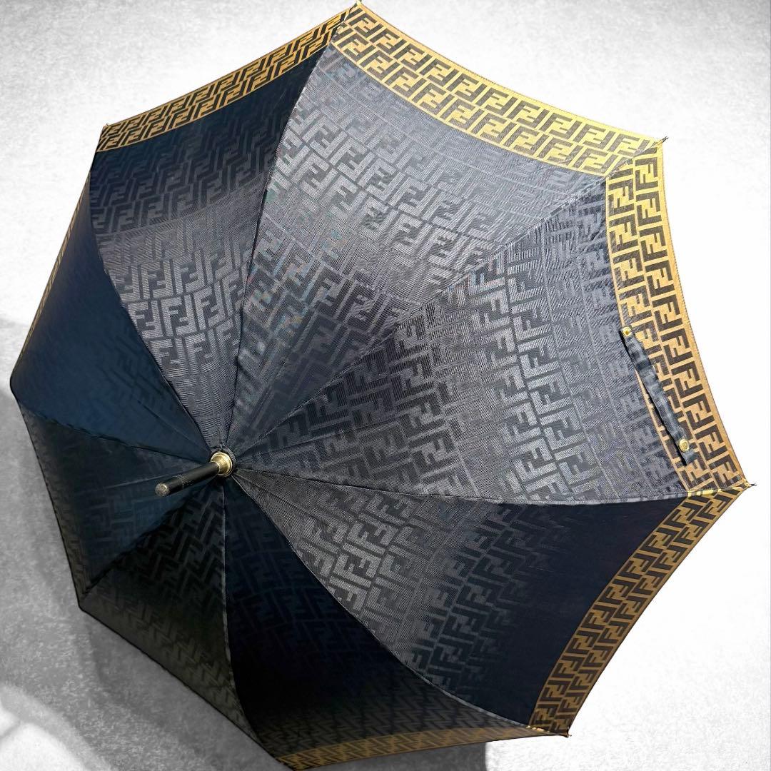 美品☆FENDI 長傘 雨傘 ズッカ柄 人気カラー FF ブラック 全長90cm
