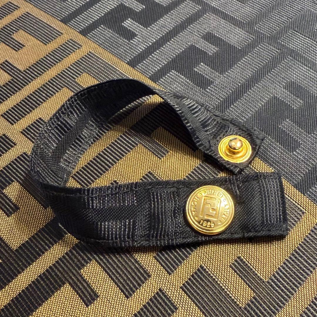 美品☆FENDI 長傘 雨傘 ズッカ柄 人気カラー FF ブラック 全長90cm