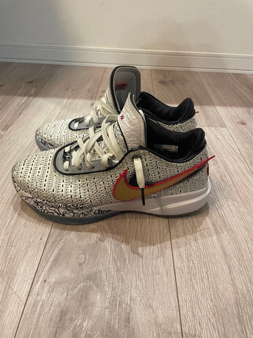 Nike レブロン20 バスケットボールシューズ ホワイト