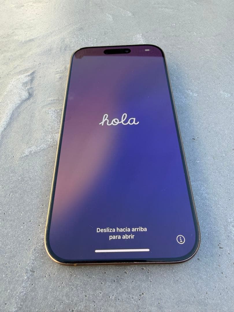 iPhone 16 Pro 256 デザートチタニウム SIMフリー ケース付き