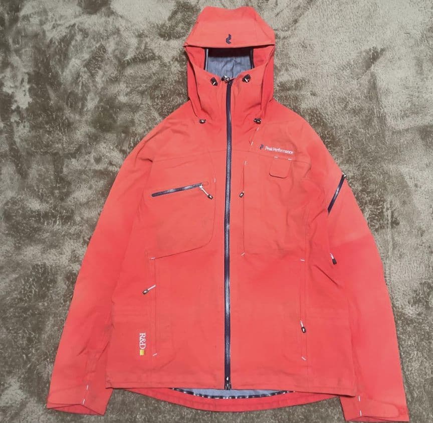Peak Performance ピークパフォーマンス ジャケット Мサイズ