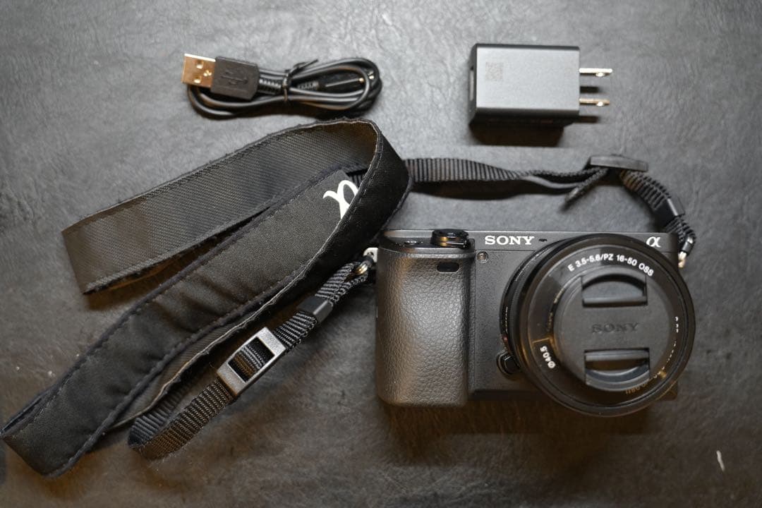 SONY ILCE-6400L ミラーレス一眼カメラ&キットレンズ