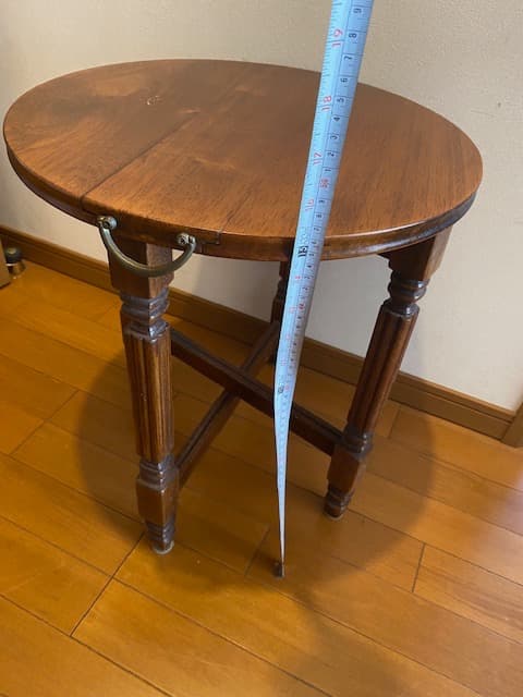 可愛いバタフライテーブル　折りたたみサイドテーブル　コーヒーテーブル