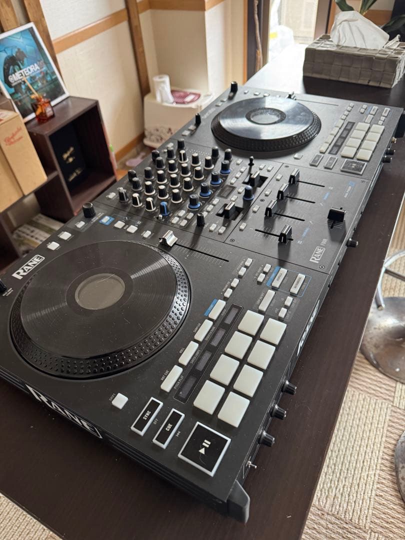RANE FOUR DJコントローラー Serato対応　激安