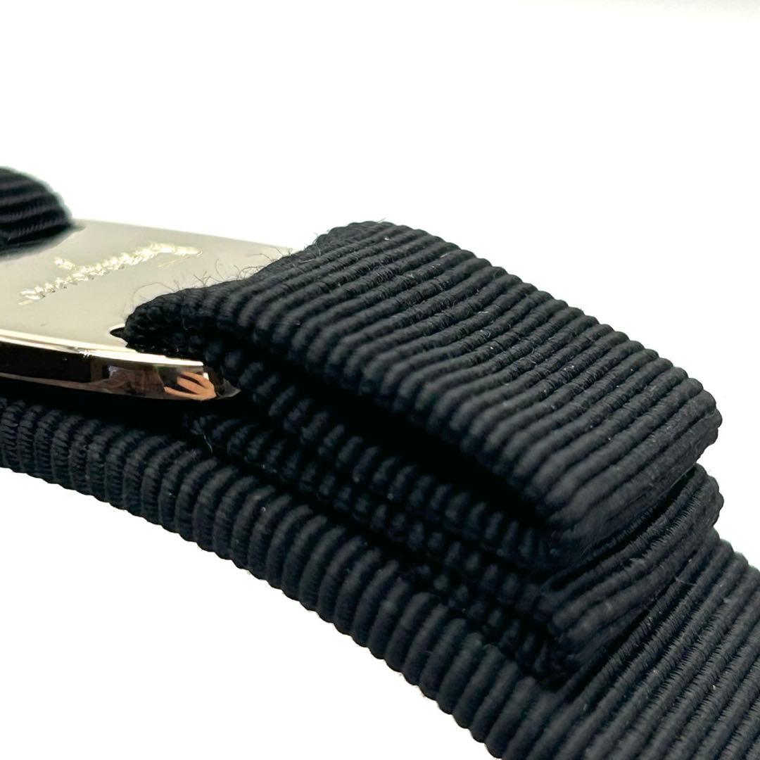 未使用 フェラガモ カチューシャ ブラック ヴァラ リボン ロゴ金具 黒色