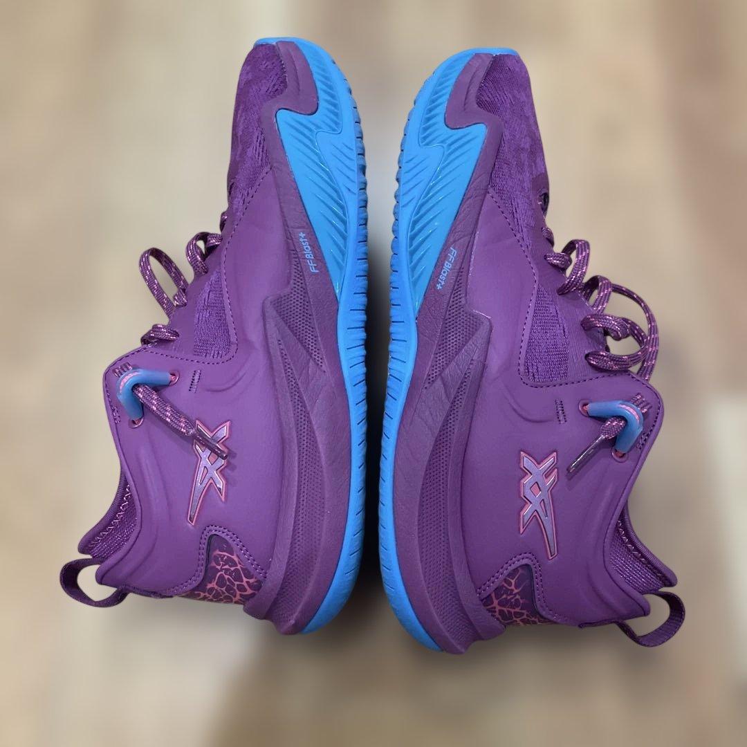 シューズ(男性用) ASICS / NOVA SURGE LOW2