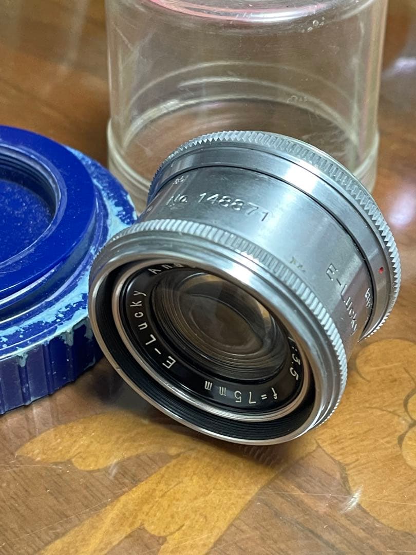 E-Lucky オールドレンズ　75mm 購入して保管していました。
